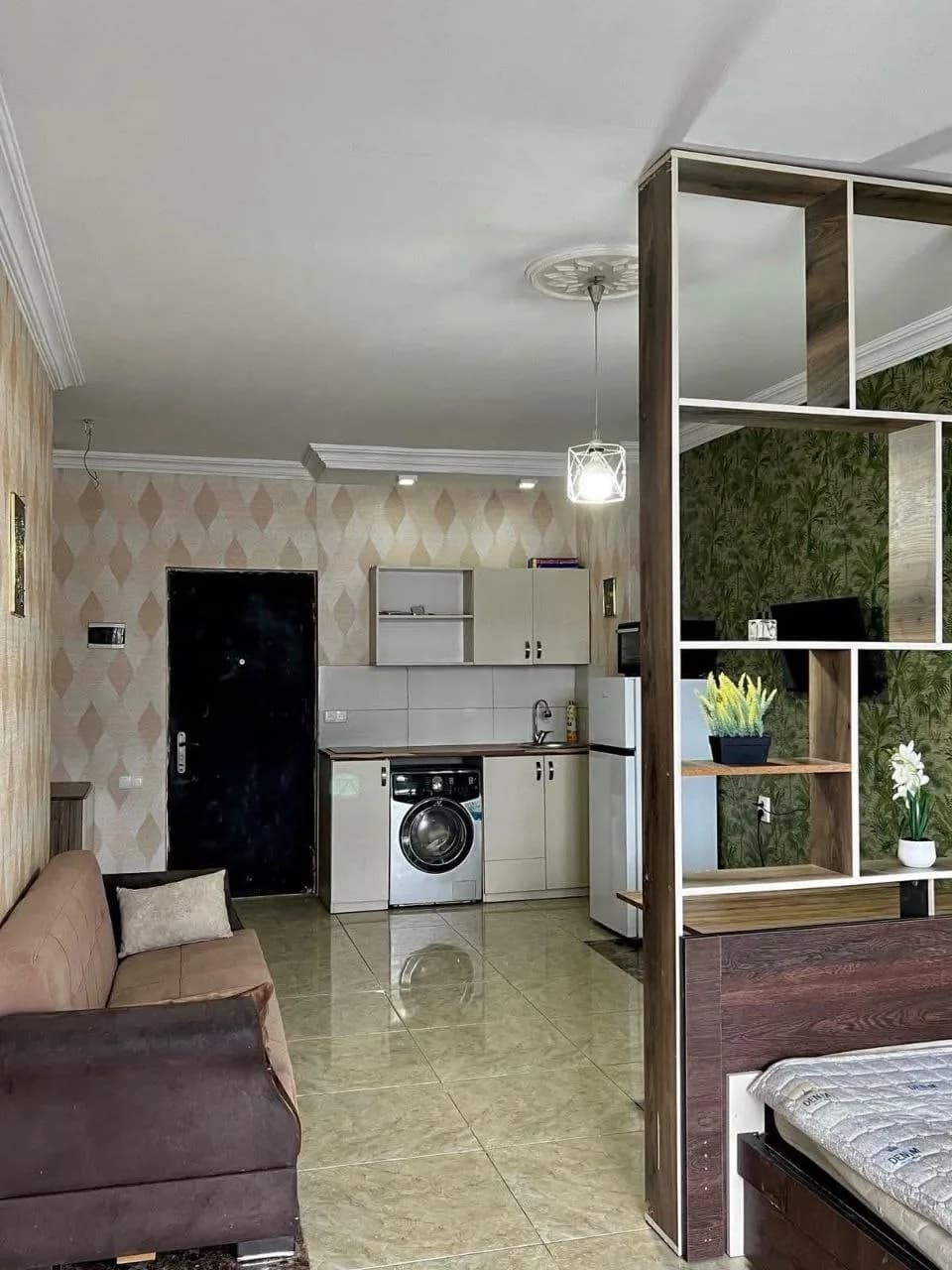 Квартира 1+1 в Батуми · 65 м² — Фото 2