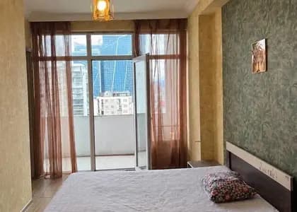 Квартира 1+1 в Батуми · 65 м²
