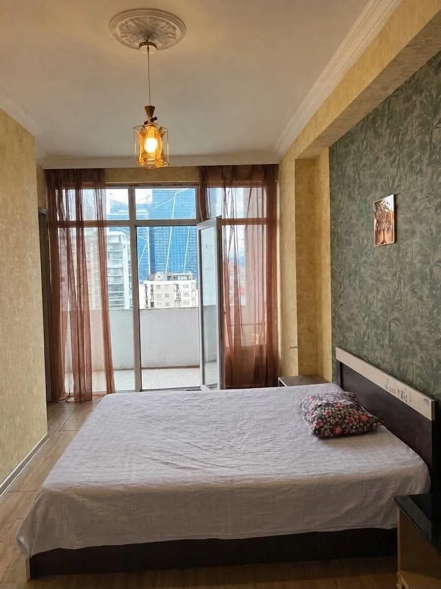 Квартира 1+1 в Батуми · 65 м² — Фото 5