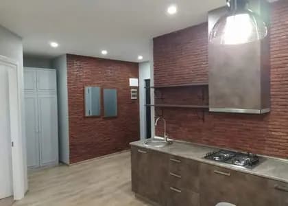 Квартира 1+1 в Батуми · Центр · 60 м²