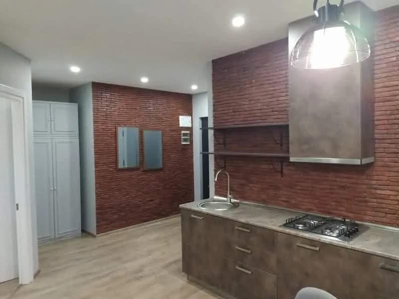 Квартира 1+1 в Батуми · Центр · 60 м² — Фото 3