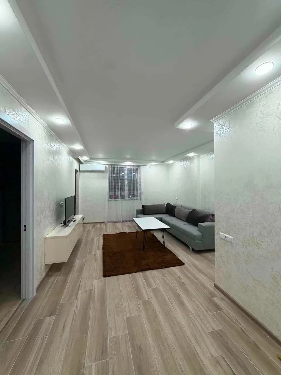 Квартира 2+1 в Батуми · Центр · 65 м² — Фото 1