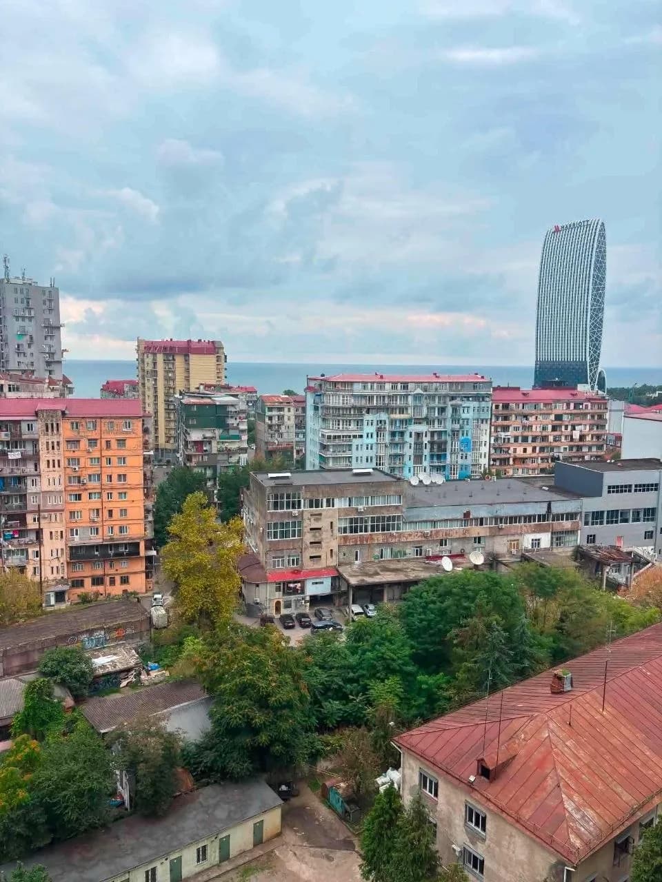 Квартира 1+1 в Батуми · Центр · 40 м² — Фото 2