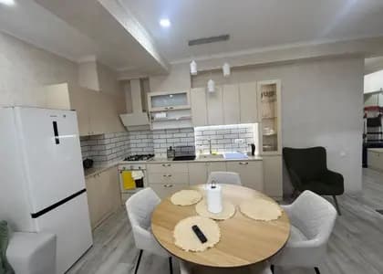 Квартира 1+1 в Батуми · Центр · 52 м²