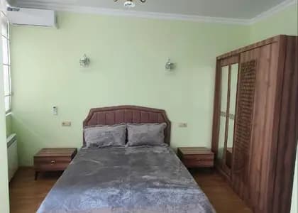 Квартира в Батуми · Центр · 80 м²