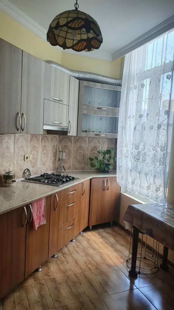 Квартира в Батуми · Центр · 80 м² — Фото 7