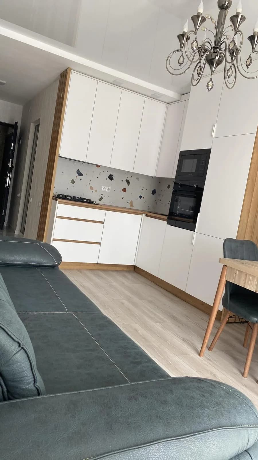 Квартира 1+1 в Батуми · Центр · 45 м² — Фото 3