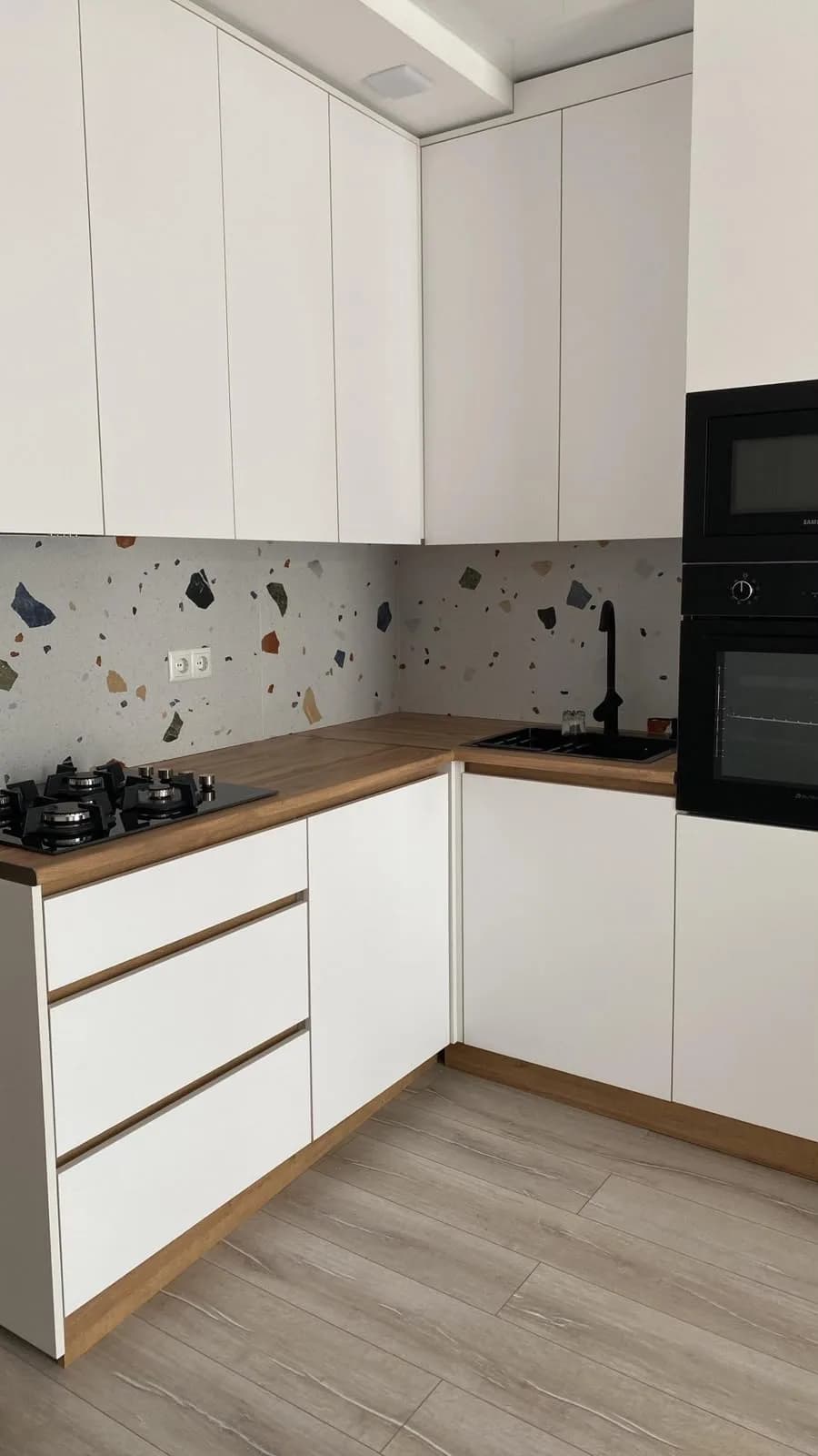 Квартира 1+1 в Батуми · Центр · 45 м² — Фото 4