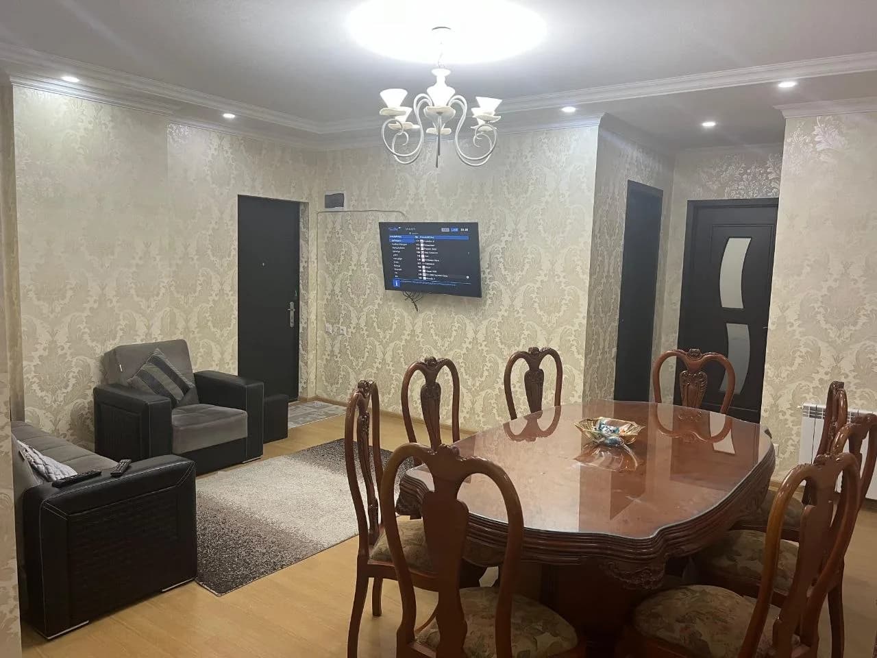 Квартира в Батуми · Центр · 84 м² — Фото 1