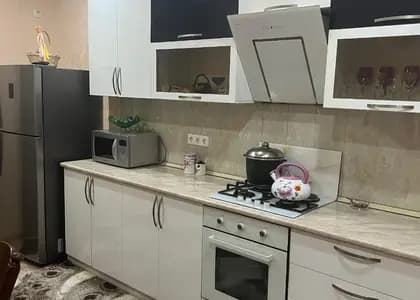 Квартира в Батуми · Центр · 84 м²