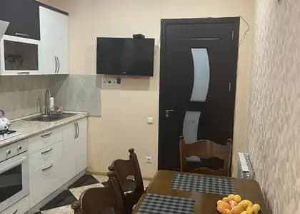 Квартира в Батуми · Центр · 84 м²