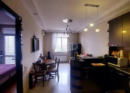 Квартира 1+1 в Батуми · Центр · 42 м²