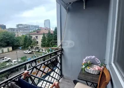 Квартира 1+1 в Батуми · Центр · 42 м²