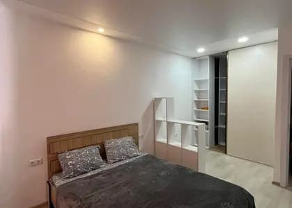 Квартира 1+1 в Батуми · Центр · 55 м²