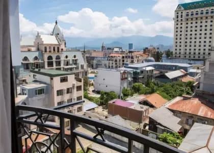Квартира 1+1 в Батуми · Центр · 51 м²
