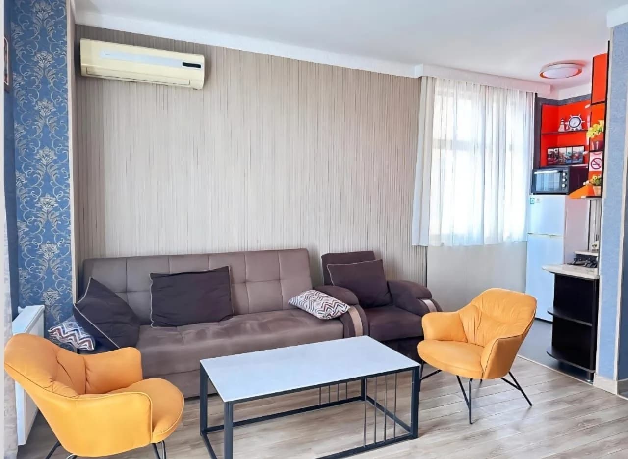 Квартира 1+1 в Батуми · Центр · 51 м² — Фото 4