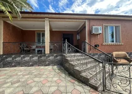 Квартира 3+1 в Батуми · 200 м²