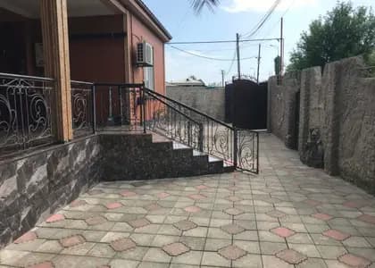 Квартира 3+1 в Батуми · 200 м²